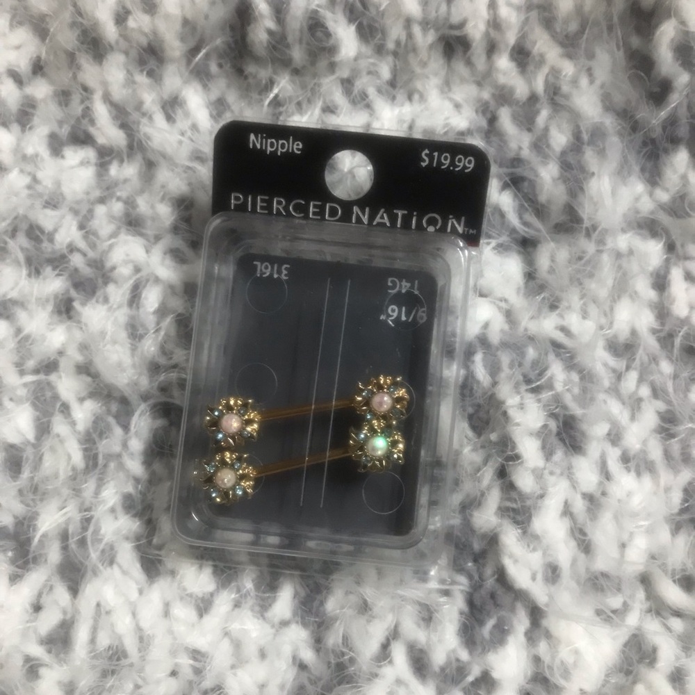 Flower nipple rods